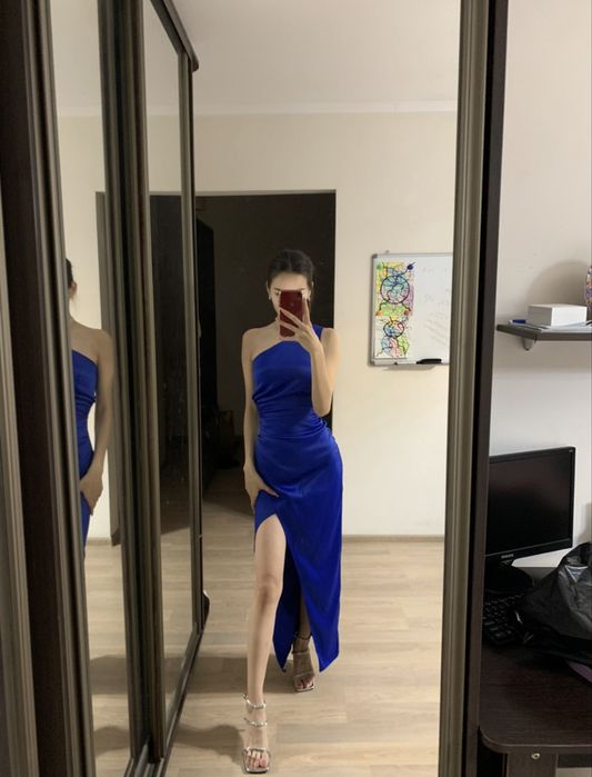 Платье вечернее (на выпускной, свадьбу)