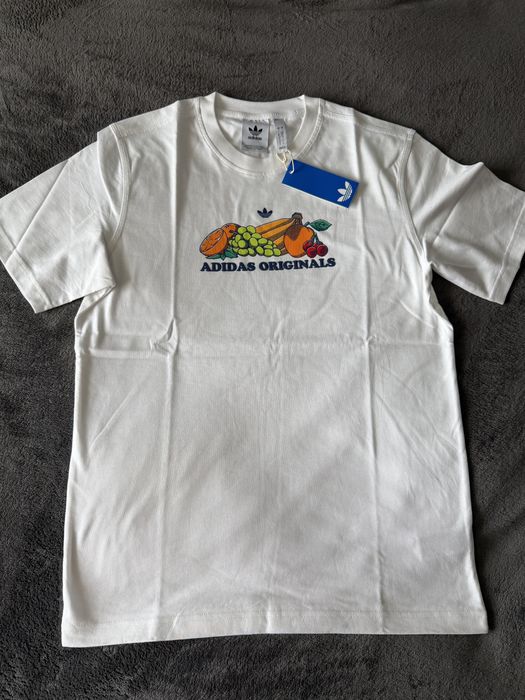 Adidas Originals fruit graphic tricou alb  cu imprimeu cu fructe marimea S nou original