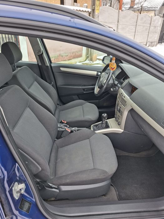Vând Opel Astra H  1.6 benzină + GPL