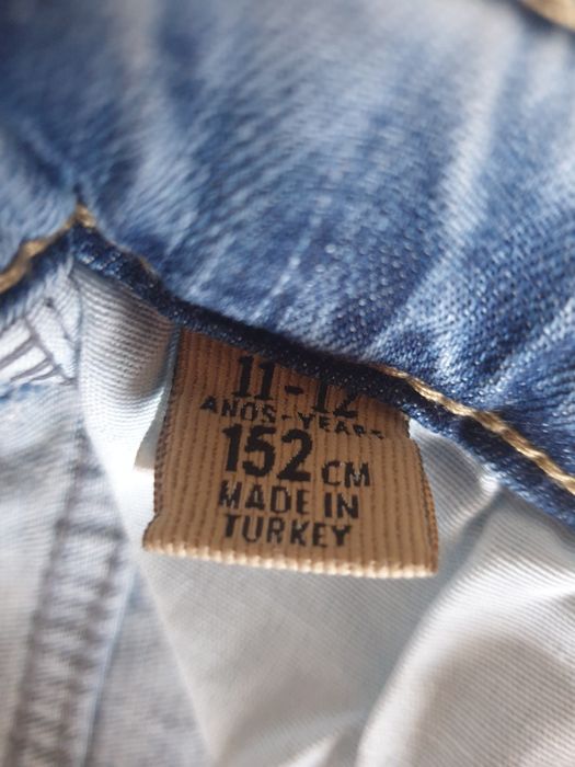 Пролам джинсы на мальчика.