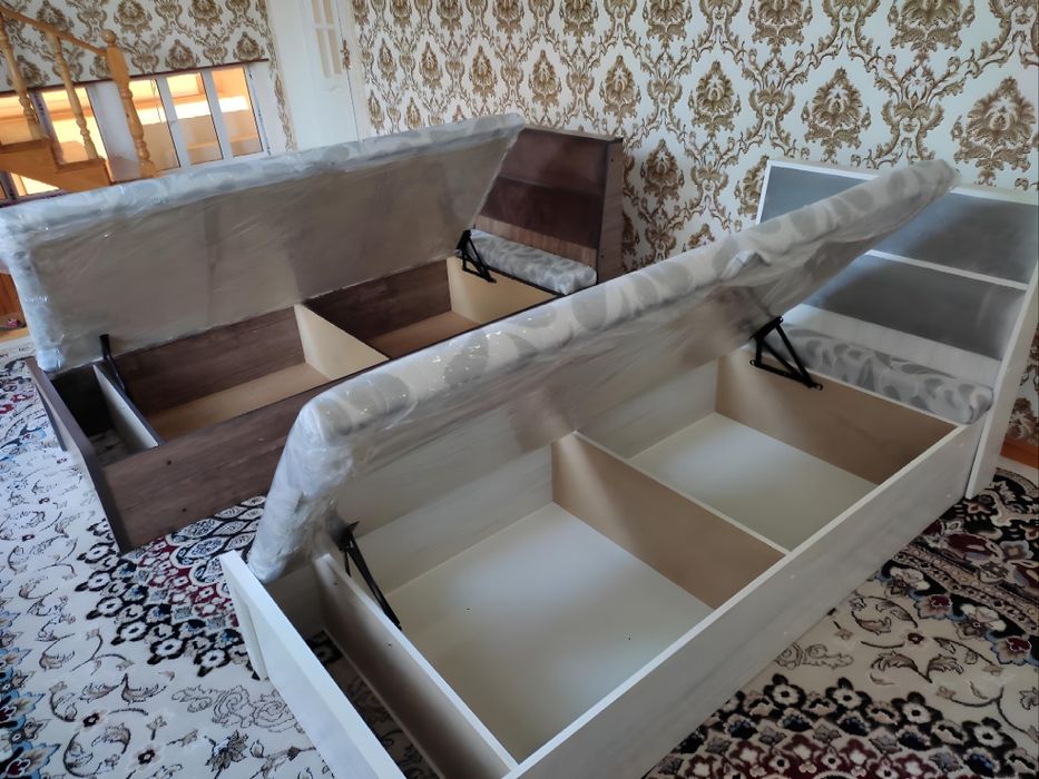 Кровать сундук    .