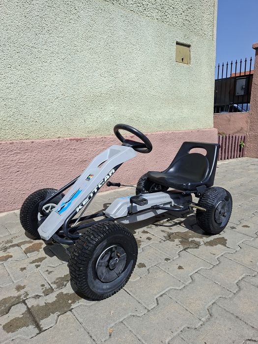 Kart Kettler cu pedale,  copii 4-8ani ,roti cu camera