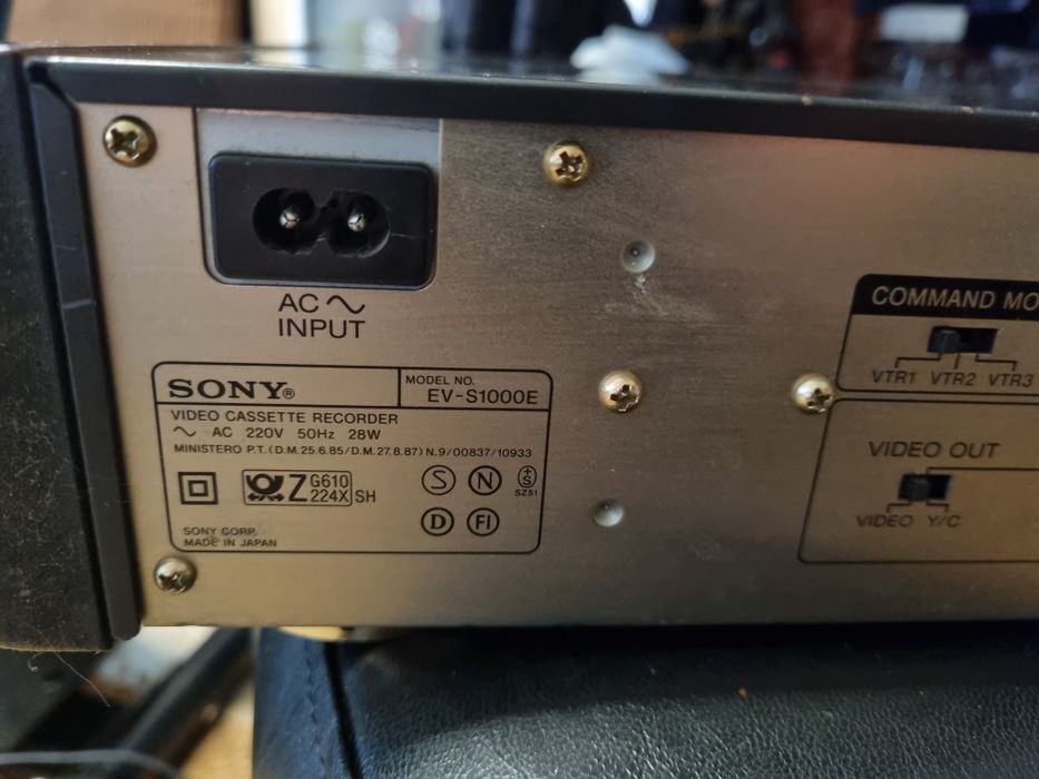 Video recorder hi8