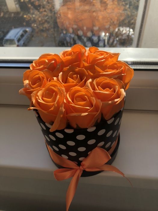 Cutie cu trandafiri de sapun 50 lei