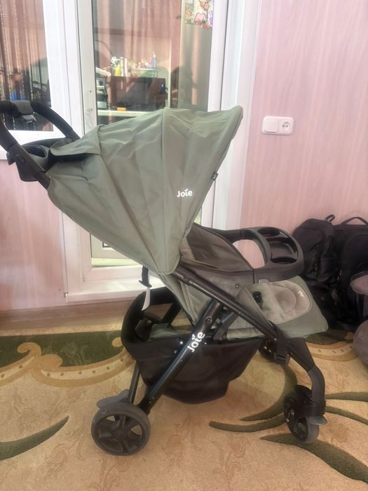 Продам коляску прогулочную