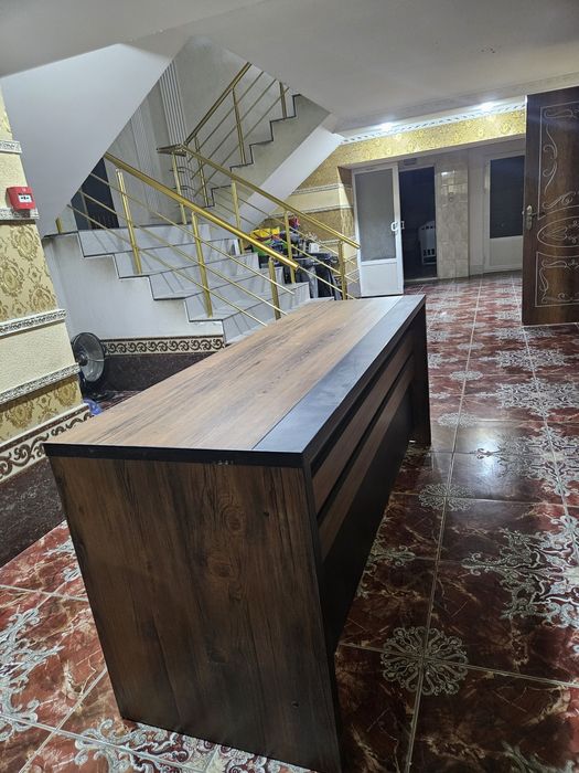 Продаются столы для офиса