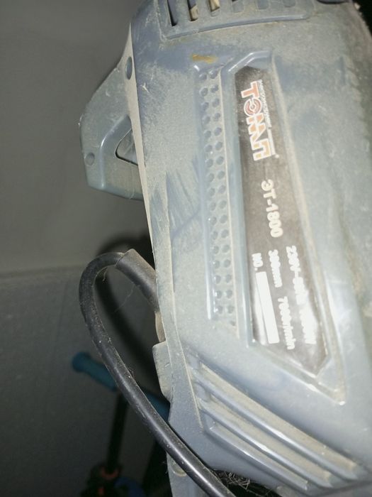 Триммер-газонокосилка для стрижки кустов и травы