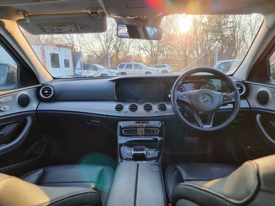 На Части: Mercedes-Benz W213 SPORT E220d 194 к.с. 2017 9G-TRONIC