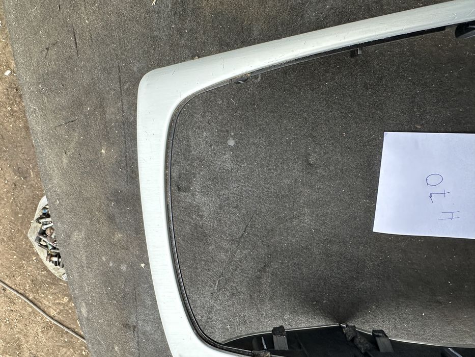 Оригинална лайсна за AUDI A6 4g C7 комби и седан 2011-2018г н70