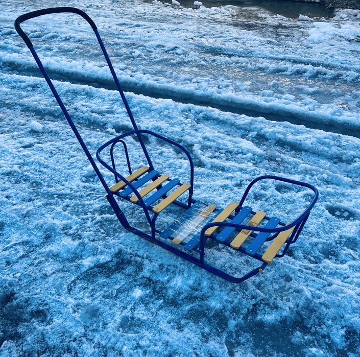 Отдам саночки детские