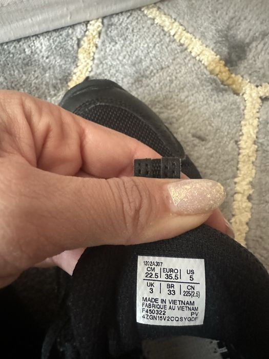 Обувки Asics за момче