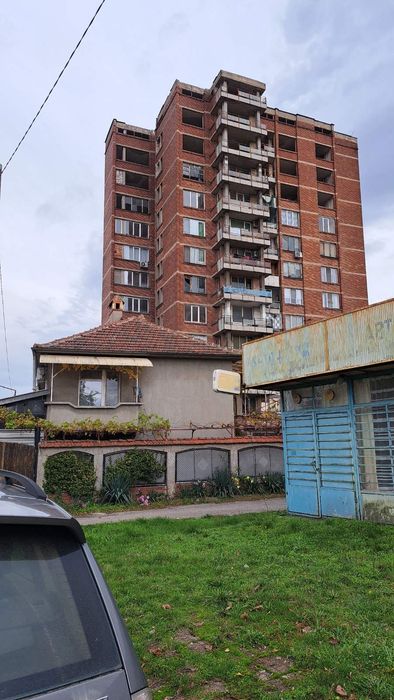 Апартамент за продажба