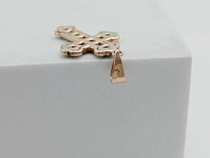 Кръст - 14 карата розово злато с диаманти