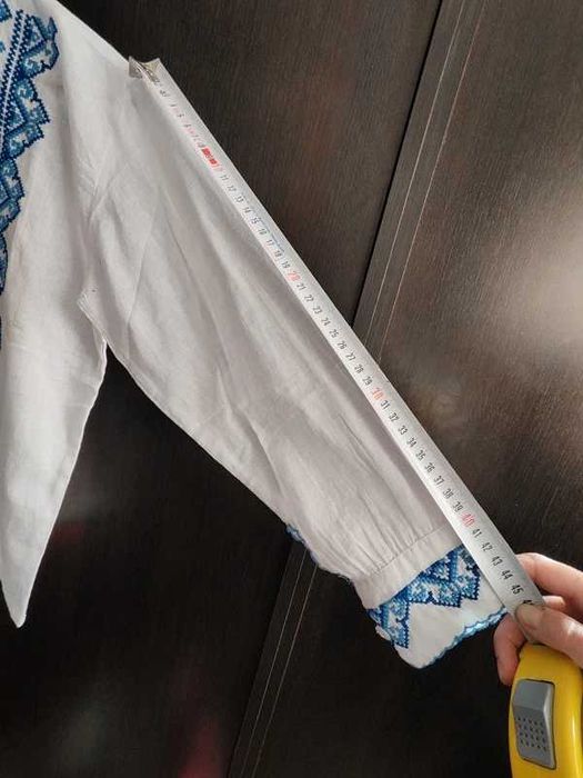 Ie băieți, noua, cu eticheta 10-11 ani