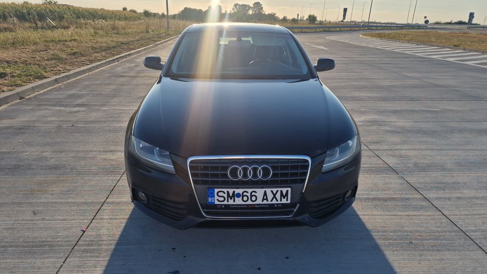 Vând Audi A4 , 1.8