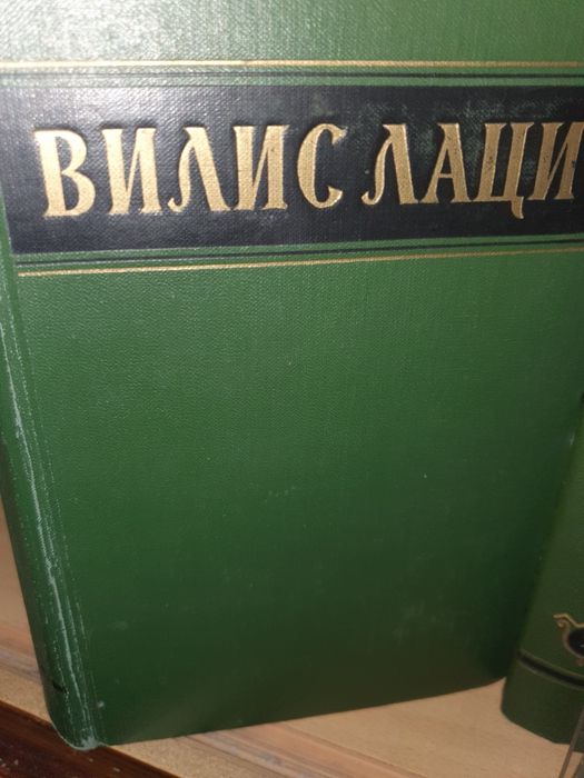 Продам книги  собрания сочинений