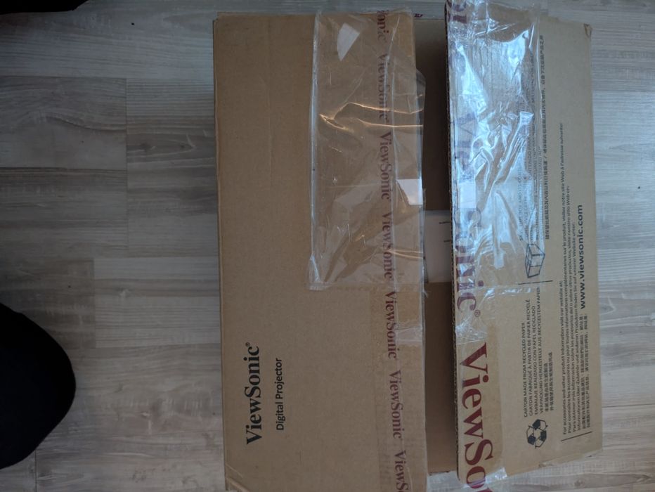 Vând Proiector viewsonic PA503S Nou