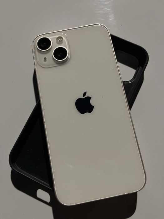 iPhone 13 в хорошем состоянии