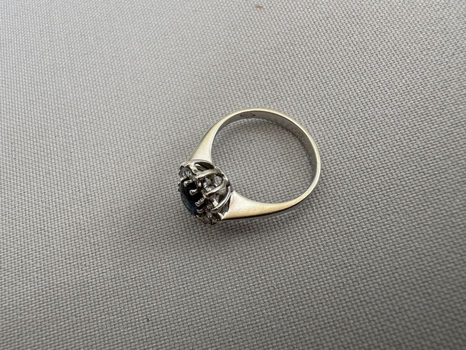 Inel din aur, safir si diamante