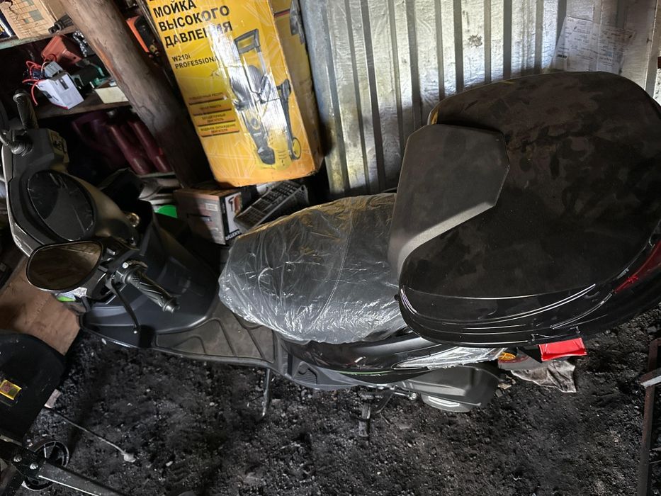 Продам мопед Jilang M8