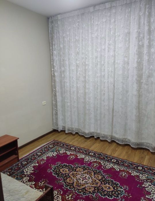 Сдается уютная 3 х комнатная квартира возле рынка Кадышева 4 этаж 5 эт