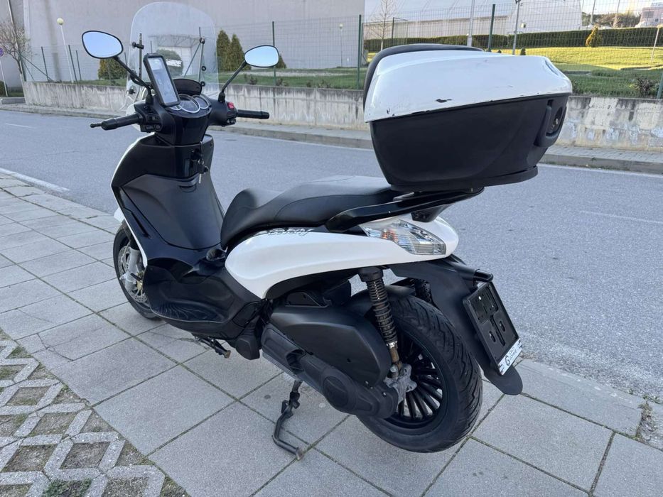 Скутер Piaggio Beverly 350 куб. 2016 г.