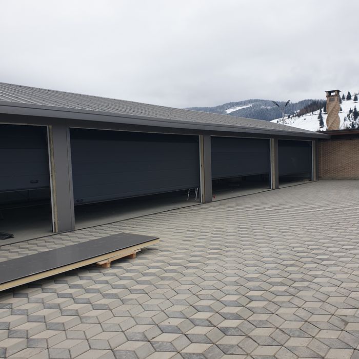 Usa de garaj Botoșani