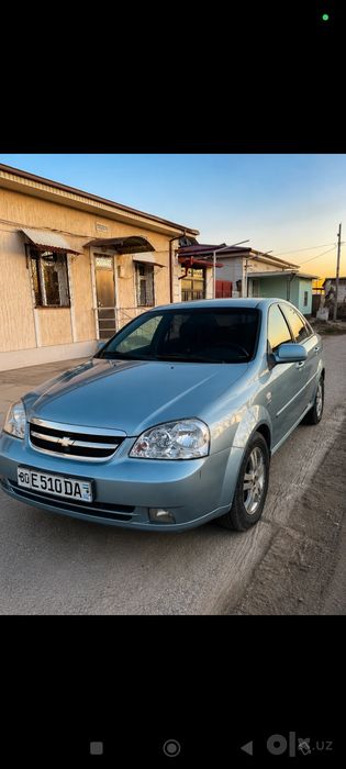 Ласетти 1.8 сотилади.