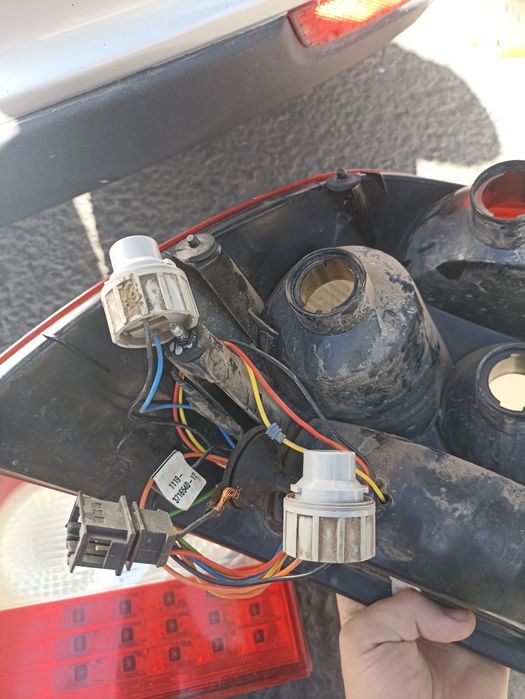 Продам задний стоп комплект приоры 2