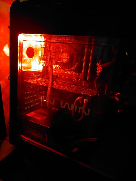 Sistem PC Inwin Gaming