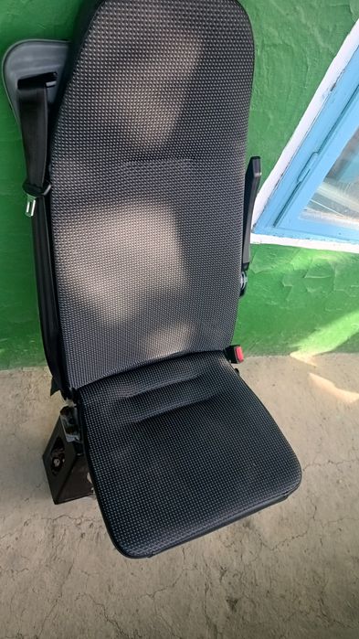 Scaun pasager pliabil/rotativ