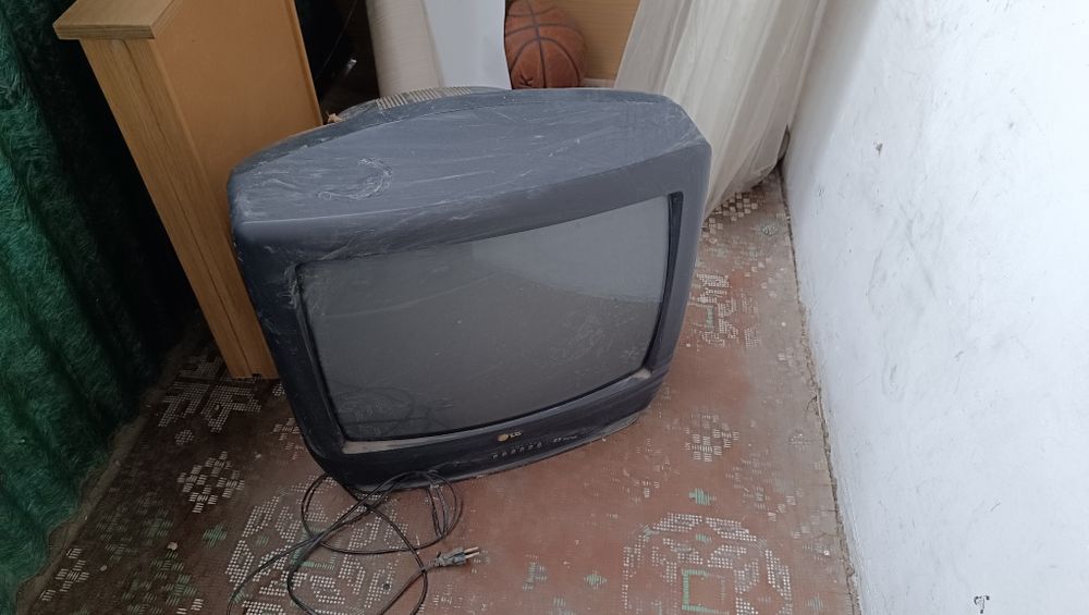 Отдам даром мебель