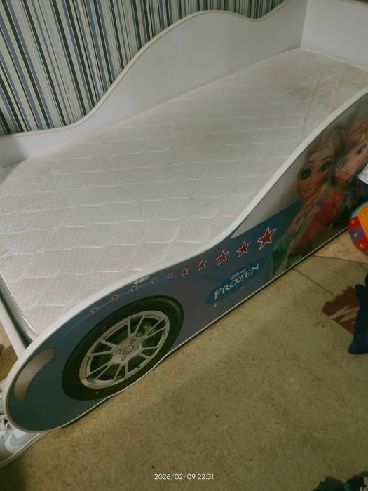 Кровать детская продам