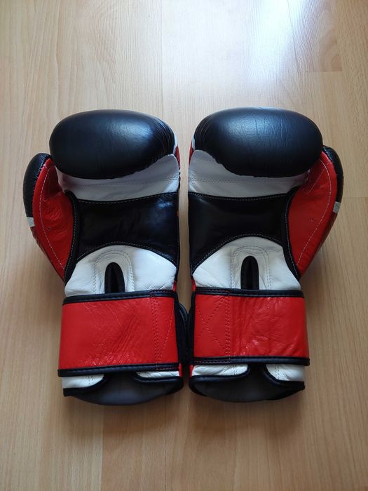 Боксови ръкавици 12oz