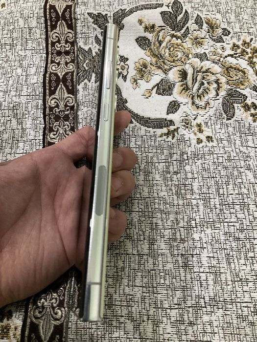 Продам Samsung Galaxy S23 ultra