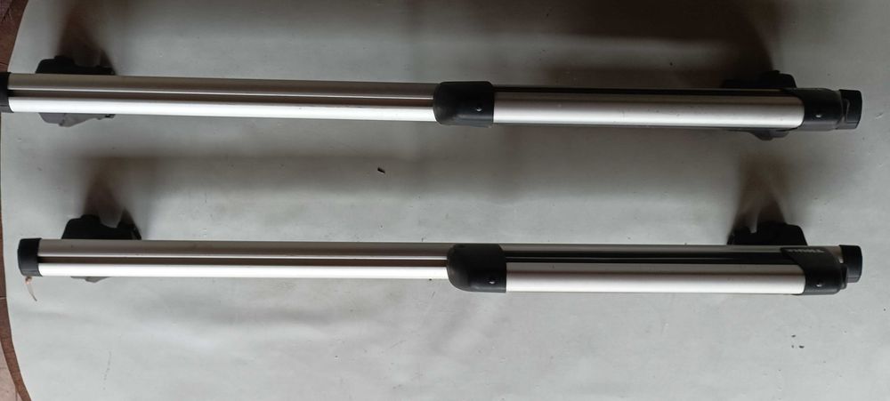 Комплект алуминиев багажник Thule AeroBar + лапи Thule 755 + багажник за ски