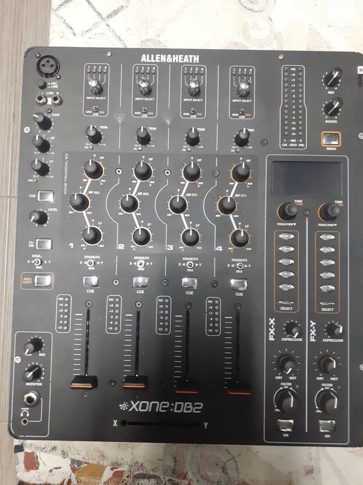 mixer DJ Allen & Heath Xone DB2