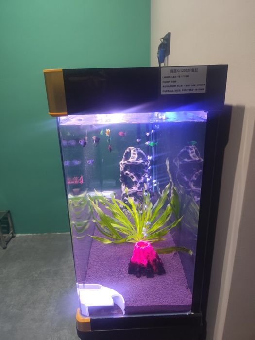 Продам Аквариум 300 лит.