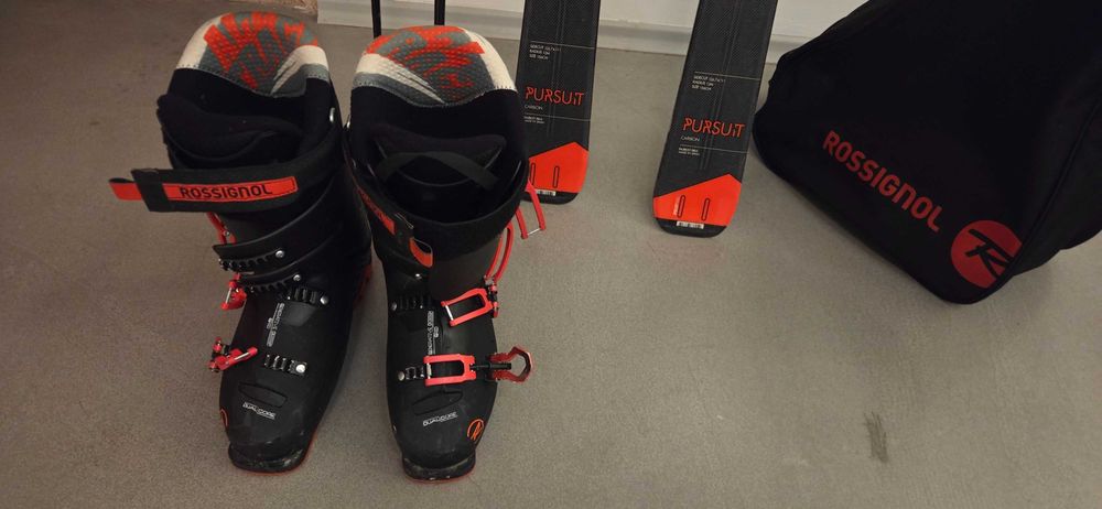 Комплект Ски, ски обувки и щеки Rossignol