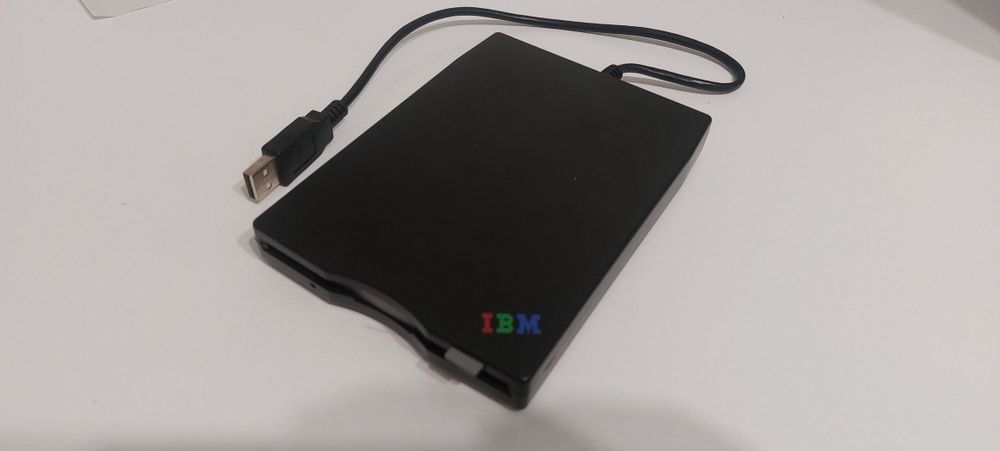 портативный дисковод ibm diskett