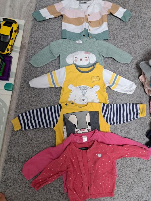 Lot haine mărimea 68