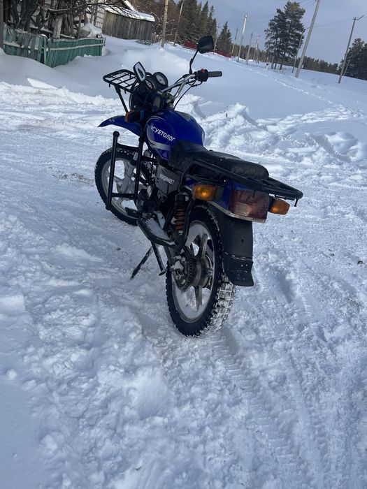 Продам мотоцикл 200 кубов