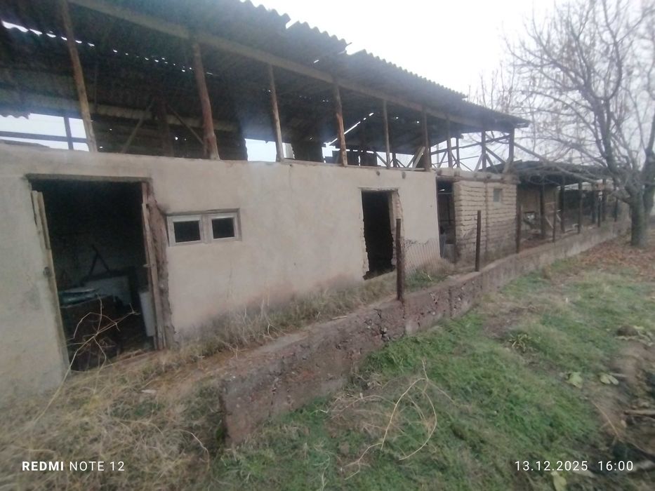 Yer uchaskasi sotiladi Toytepa shaxrida 3000$_