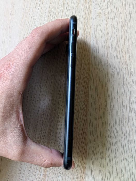 iPhone SE 3rd gen 2022 (64gb) Black