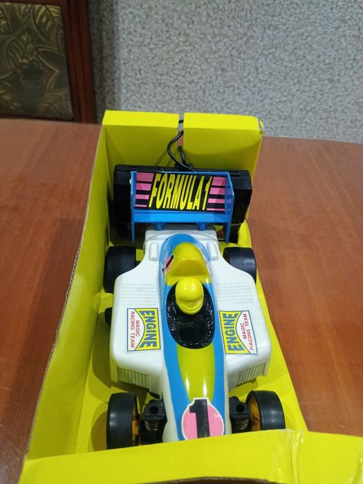 Количка с дистанционно у-е