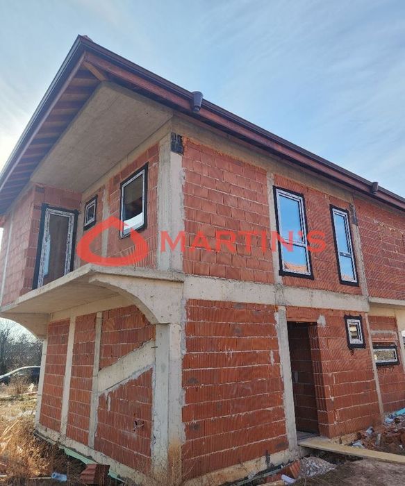 Къща в София, област-гр.Костинброд площ 165 цена 304219