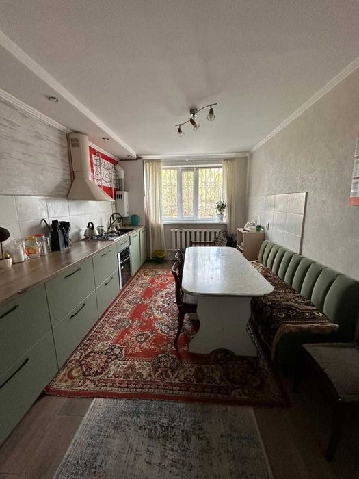 Продажа 3-этажного дома