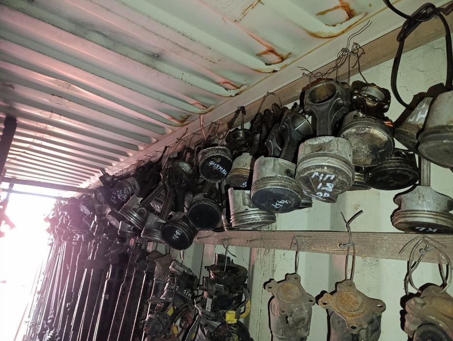 Шатун поршень масляный насос