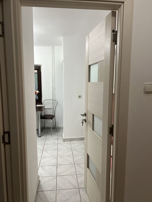 Vand garsoniera spatioasa Lujerului