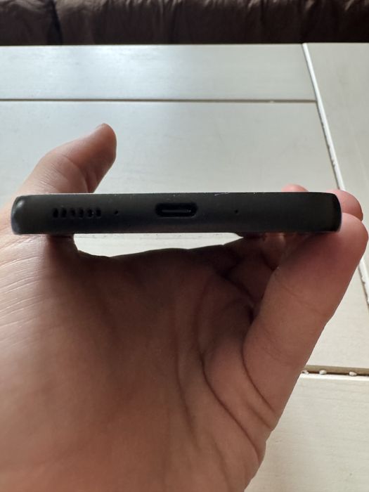 Samsung Galaxy A54 + калъф Spigen